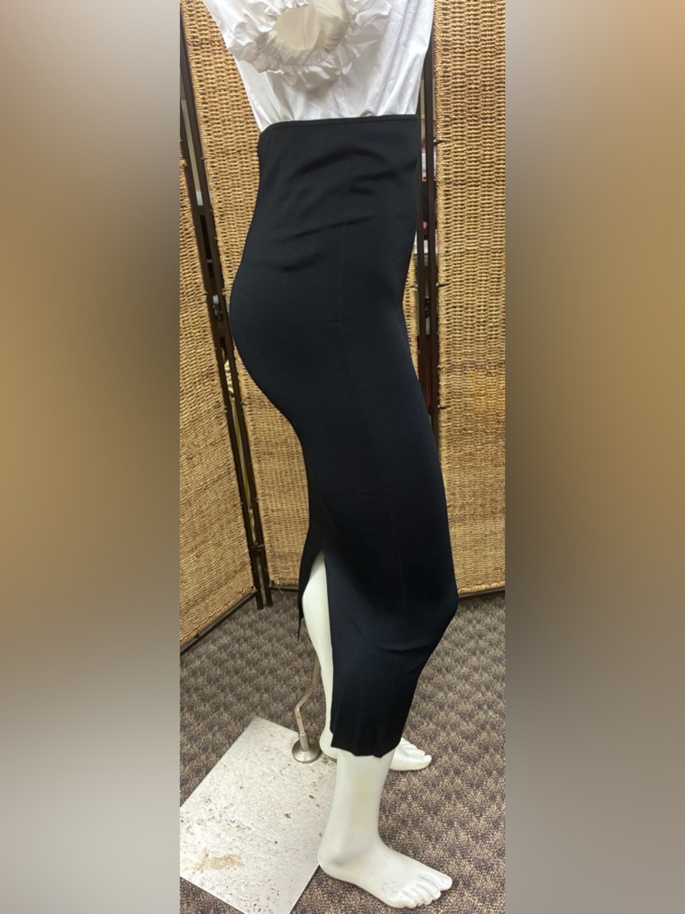 Lewit Black Midi Pencil Skirt Slit Back Minimalist Stretch Size Small - Picture 2 of 7